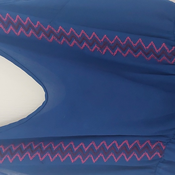 Blue embroidered dress - Picture 2 of 2